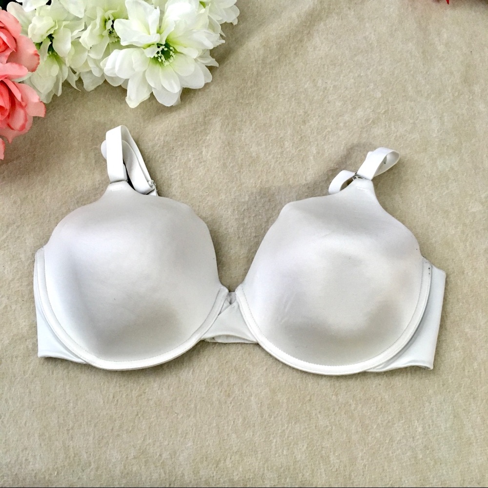 Maidenform Smooth White Bra with Adjustable Straps